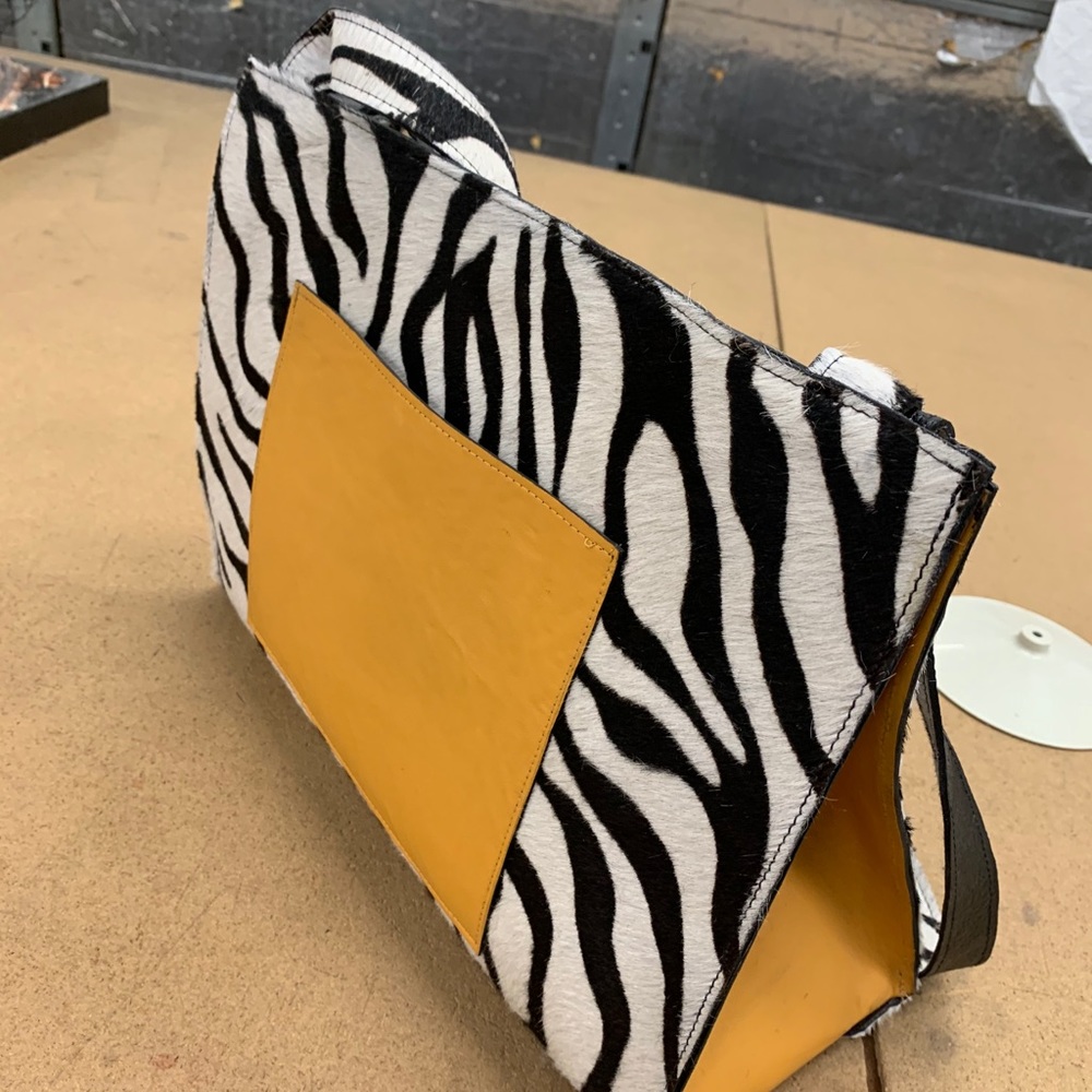 Zebra Print Tote - image 5